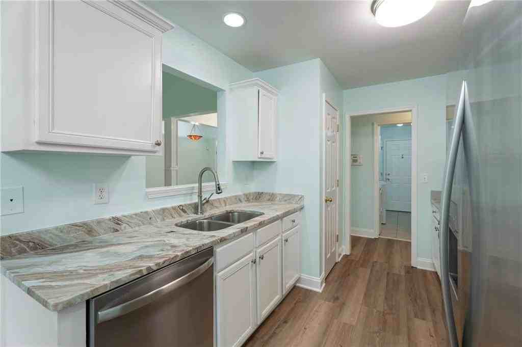 6640 Autumn Hills Dr - Photo 4 of 15