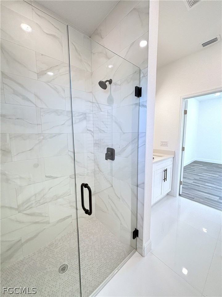 1422 Highland Ave - Photo 6 of 14