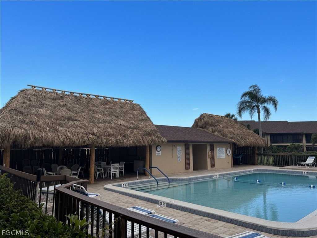 15488 Admiralty Cir Apt 4 - Photo 5 of 18