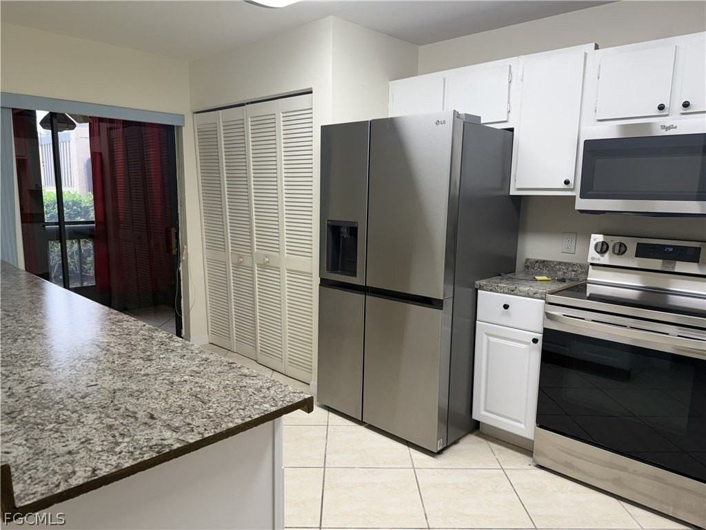 15488 Admiralty Cir Apt 4 - Photo 7 of 18