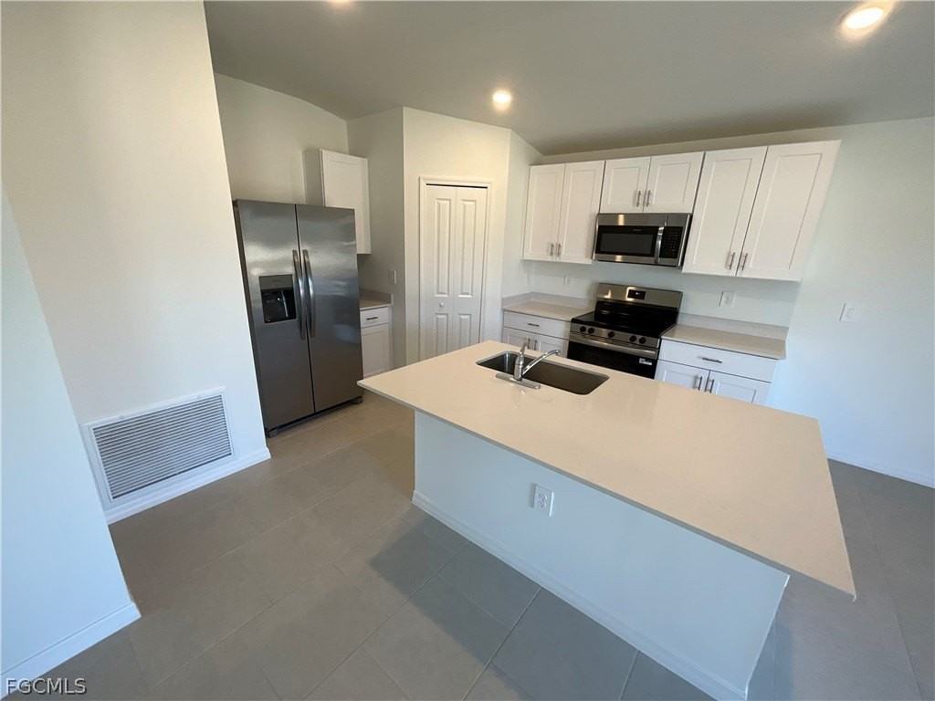 17236 Cantu Ct - Photo 4 of 29