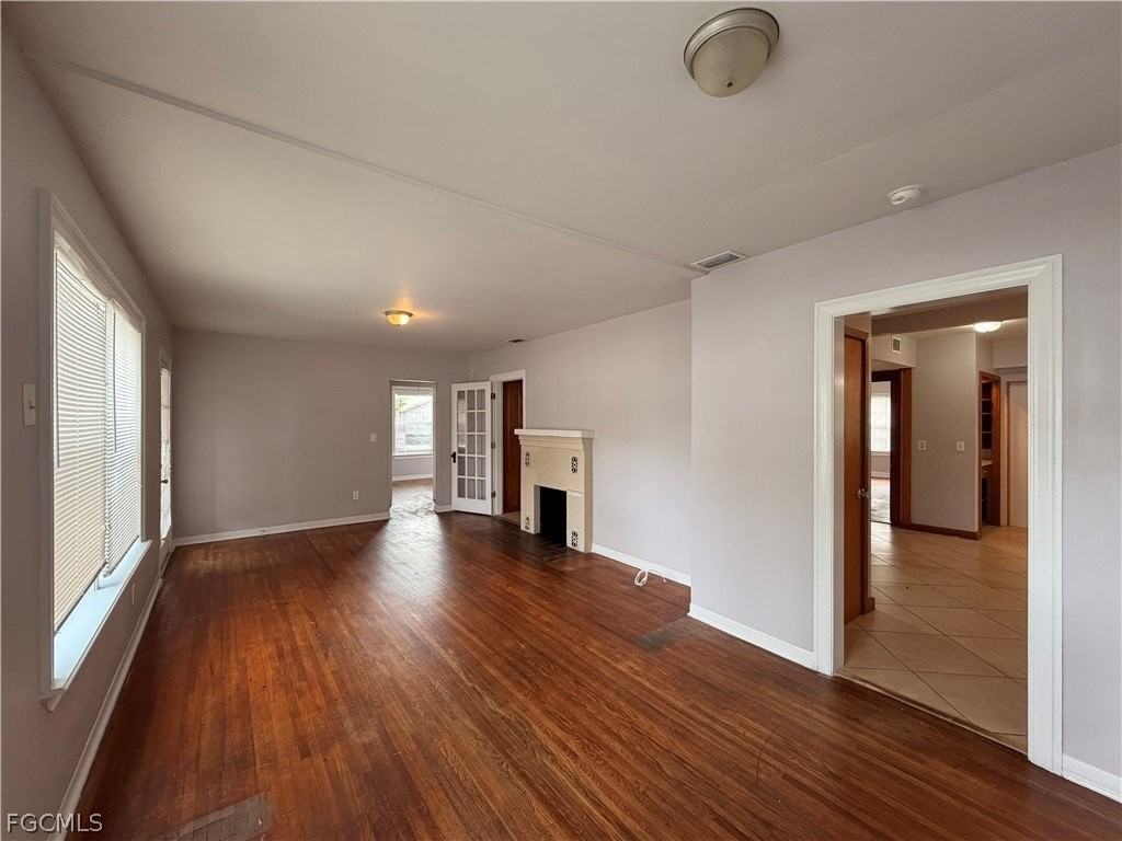 2114 Dora St - Photo 3 of 26