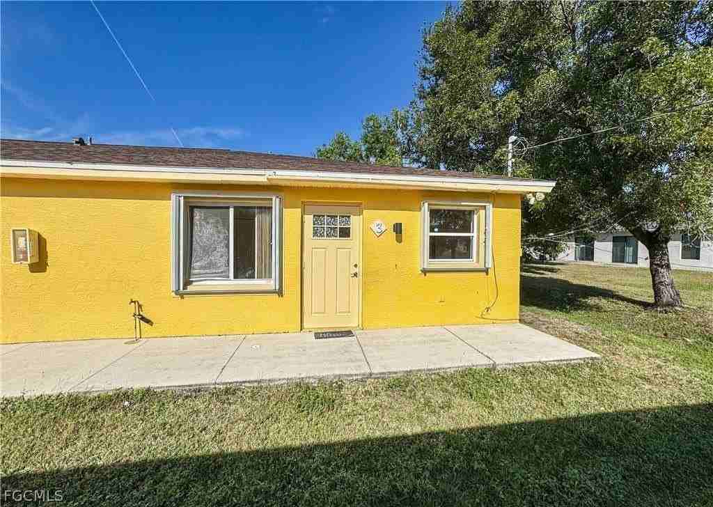 1321 Se 8th Ave Apt 3 - Photo 2 of 32