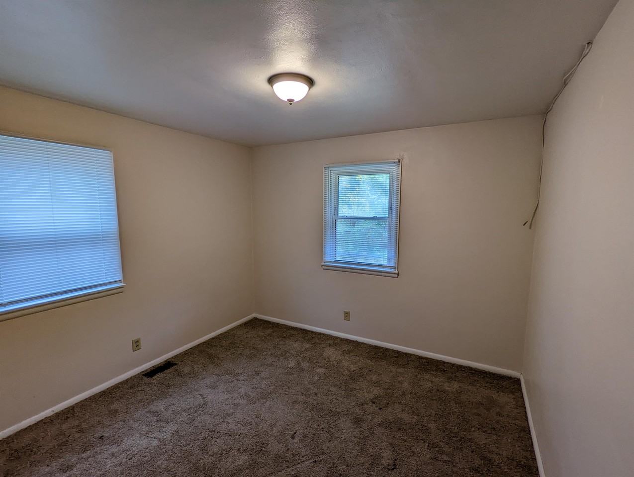 1505 Holly Hill Dr #1 - Photo 7 of 10