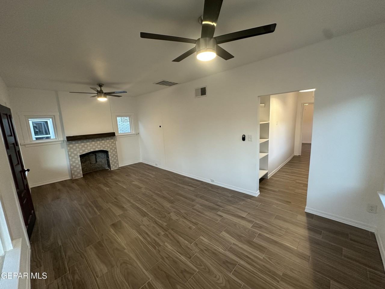 3814 Hueco Ave - Photo 3 of 10