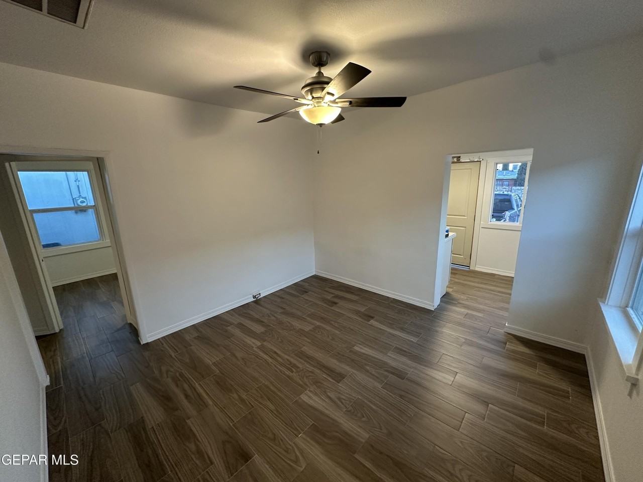 3814 Hueco Ave - Photo 6 of 10