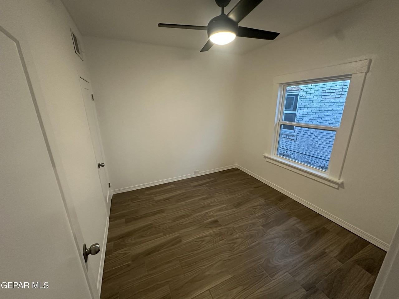 3814 Hueco Ave - Photo 7 of 10