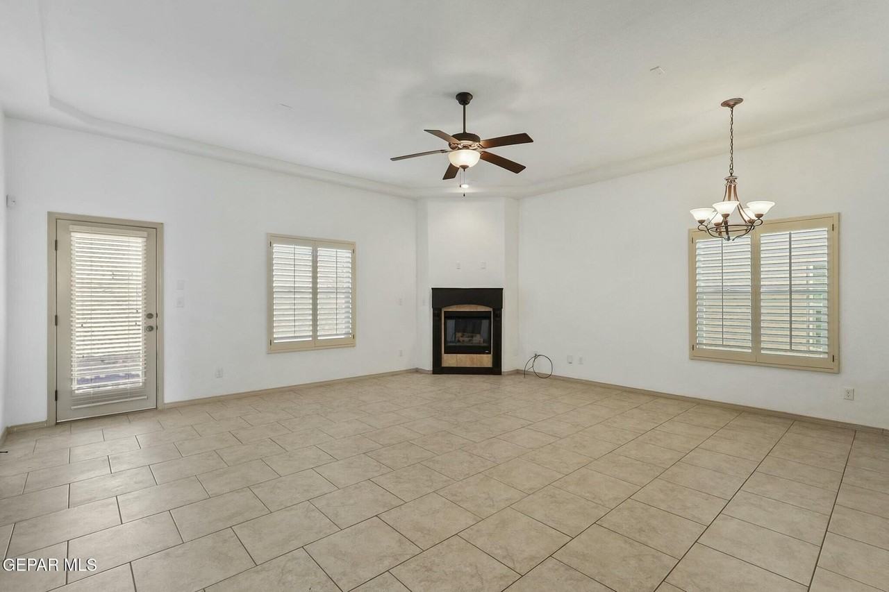 14681 Jesus Almeida - Photo 2 of 28