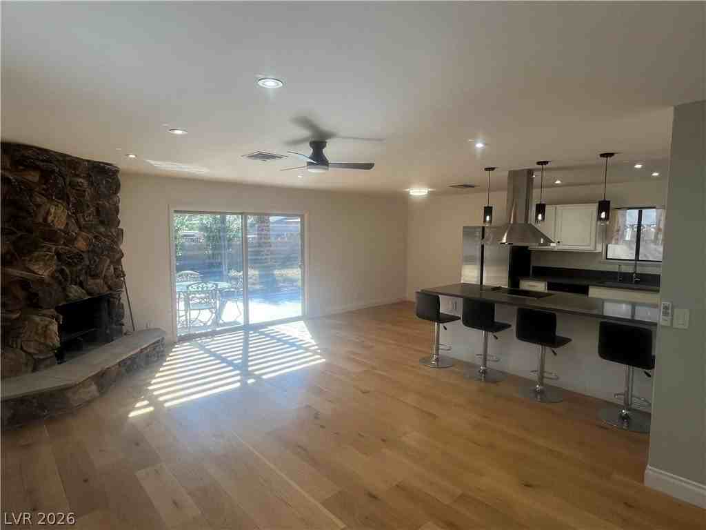 2408 La Estrella St - Photo 3 of 22