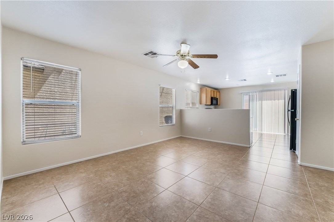 7233 Camden Pine Ave - Photo 5 of 32