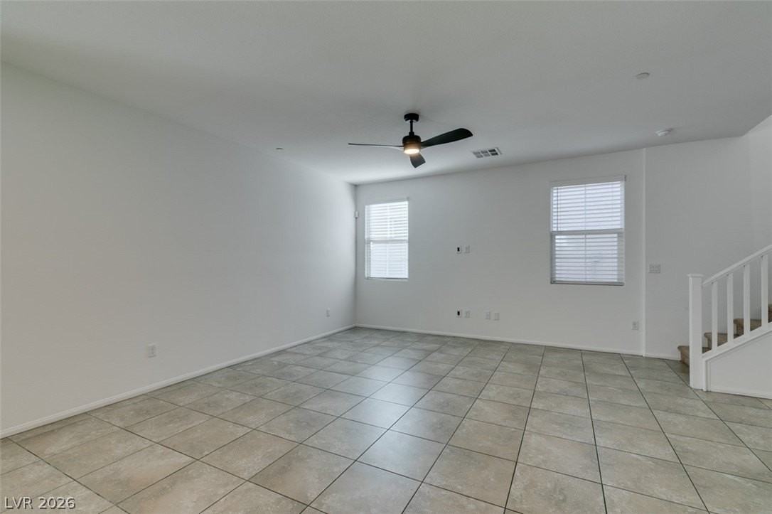 1027 Huckburn Ave - Photo 7 of 46