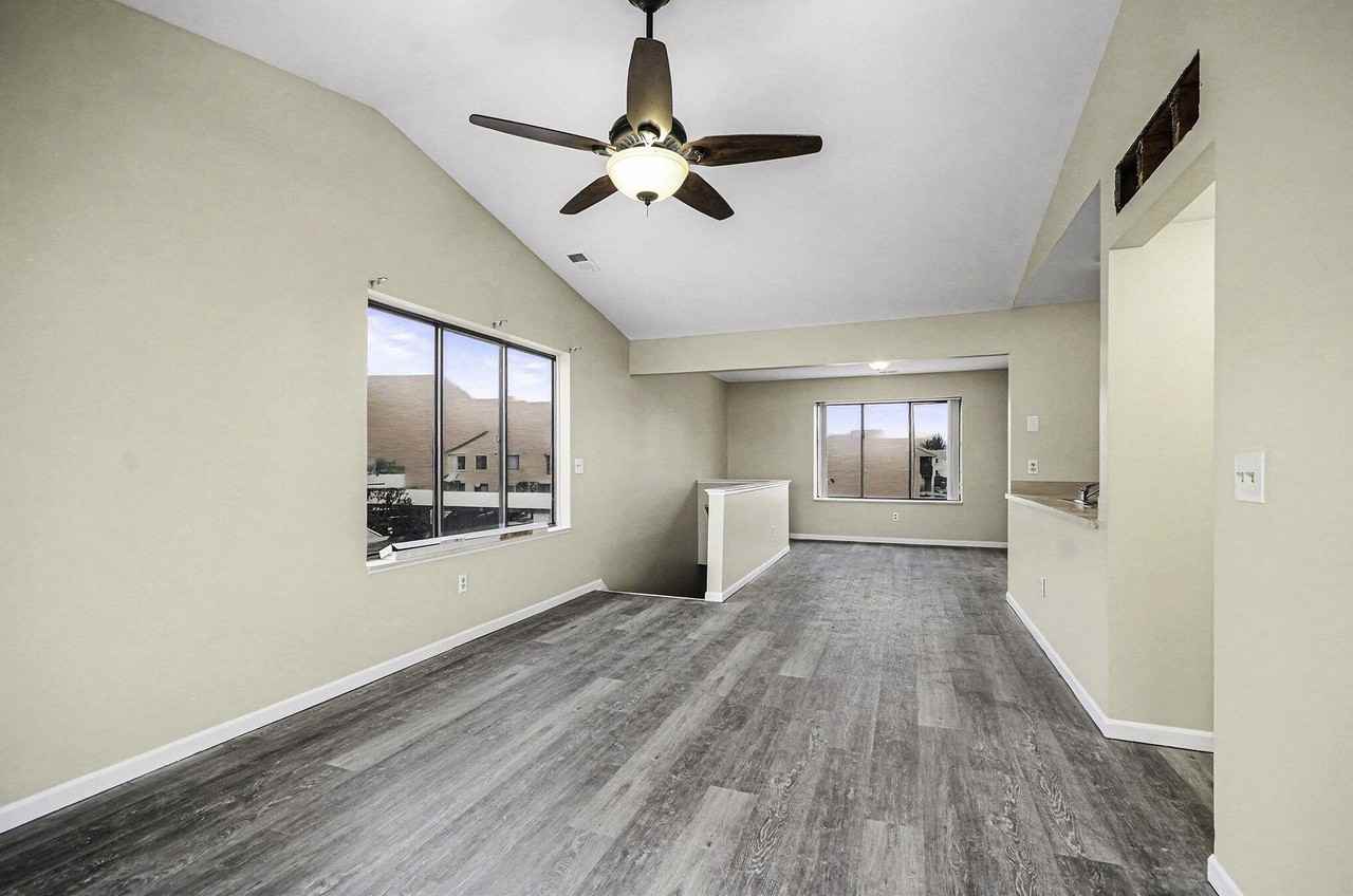 30657 Hidden Pines Ln - Photo 3 of 19