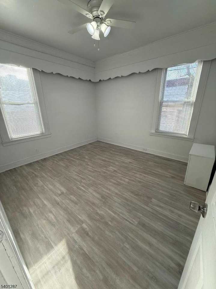 85 Sunnyside Ter #1 - Photo 5 of 10