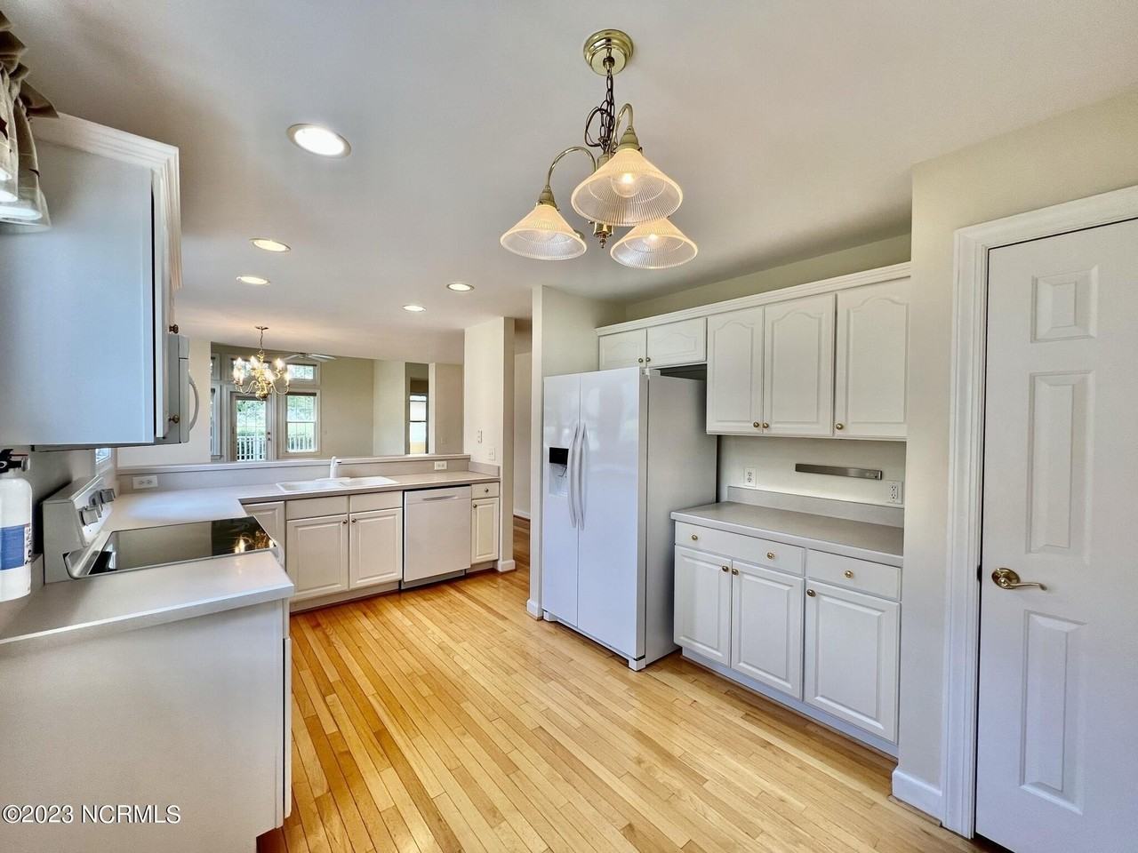 164 Starland Ln - Photo 4 of 34