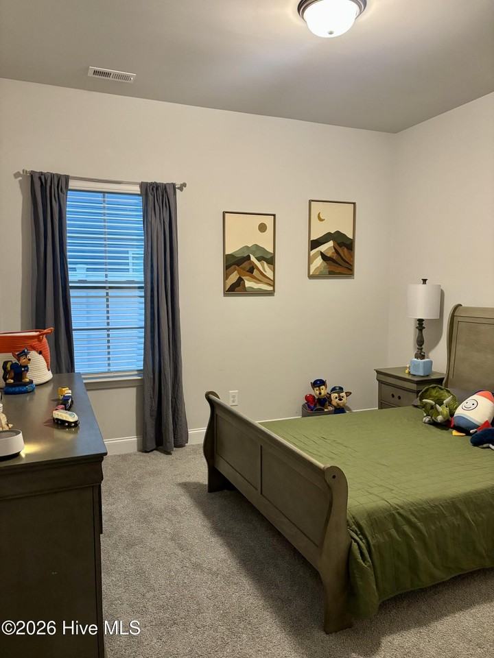 713 Greenwich Pl - Photo 4 of 6