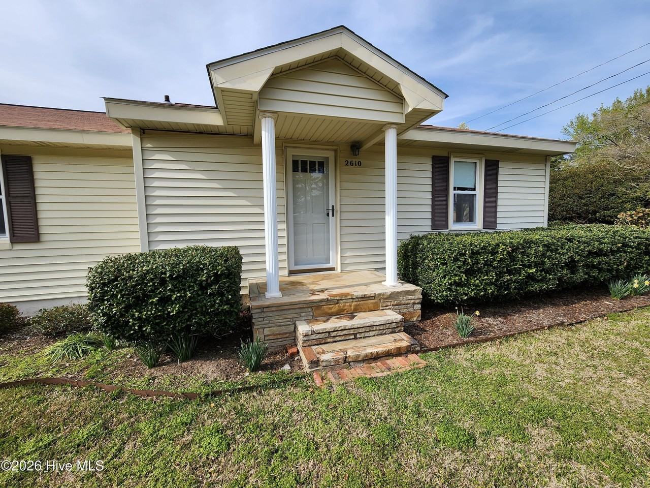 2610 Burgaw Hwy - Photo 2 of 23