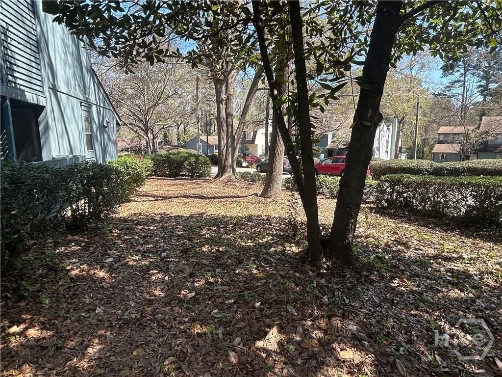 180 Woodstone Dr - Photo 5 of 37