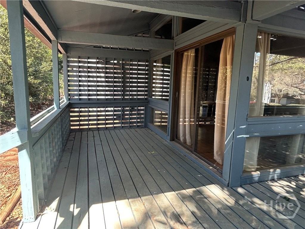 180 Woodstone Dr - Photo 7 of 37