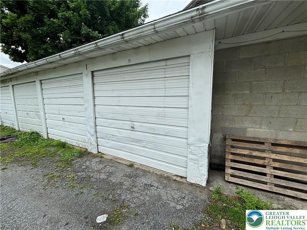 730 N Quebec St Unit 5 - Photo 2 of 5