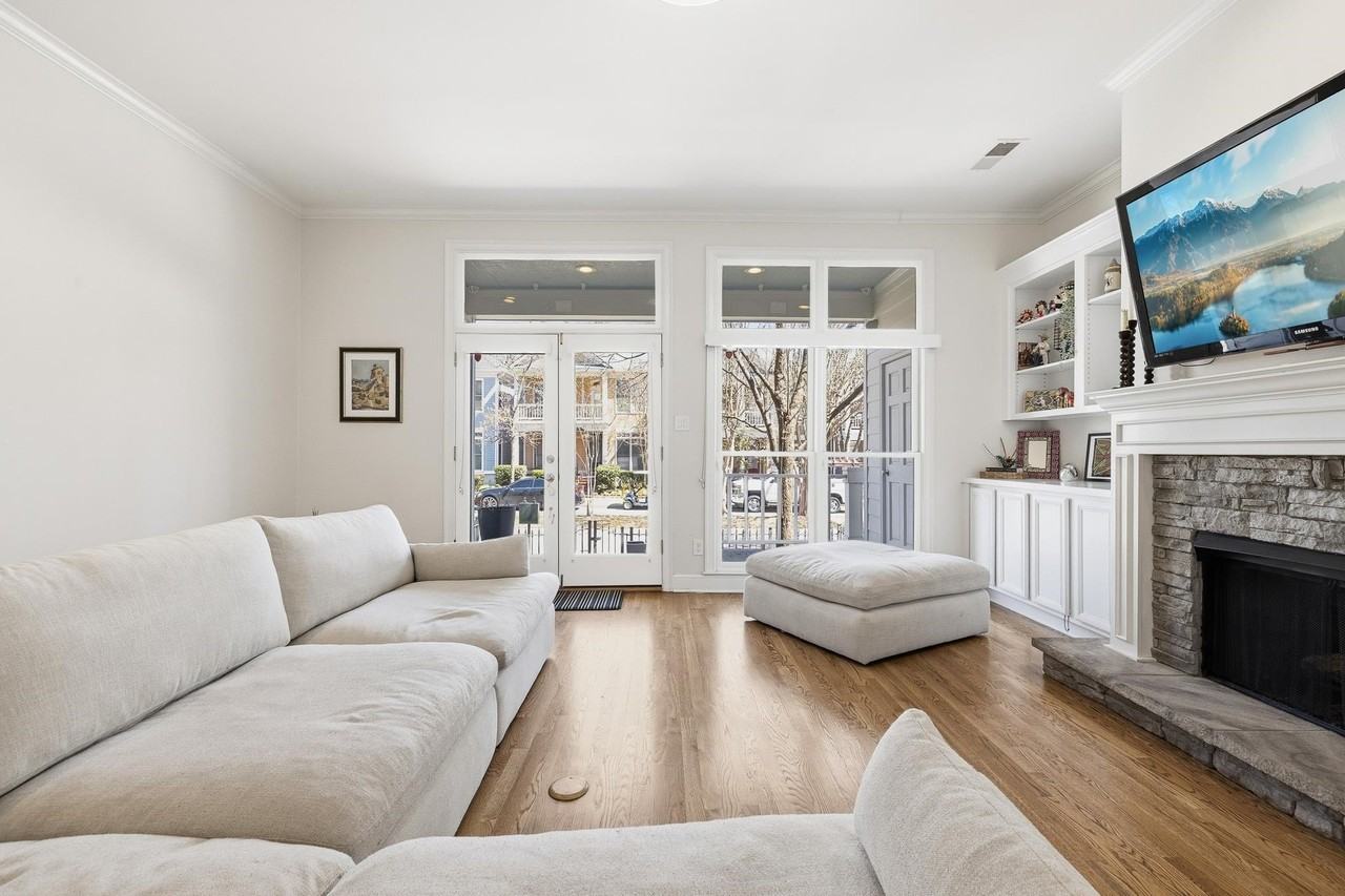 917 Harbor View Dr - Photo 7 of 29