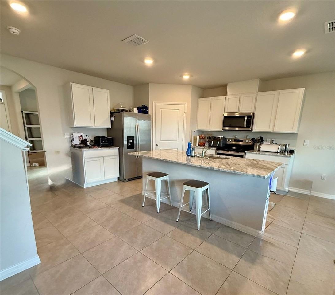 18011 Canopy Pl - Photo 2 of 13