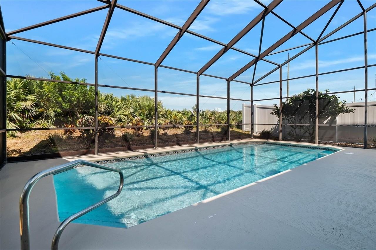 166 Coquina Key Dr - Photo 3 of 50