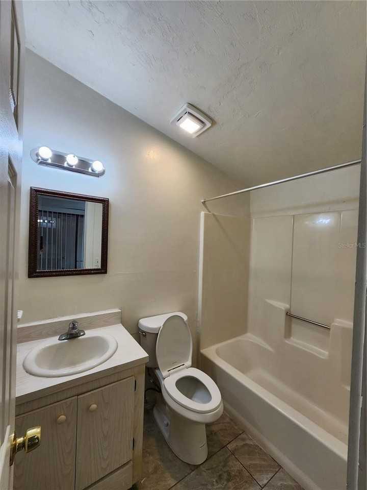 2018 Sw 70th Ter - Photo 6 of 39