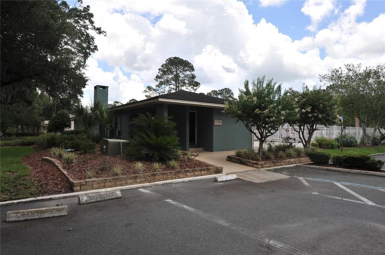 501 Sw 75th St #A14 - Photo 3 of 36