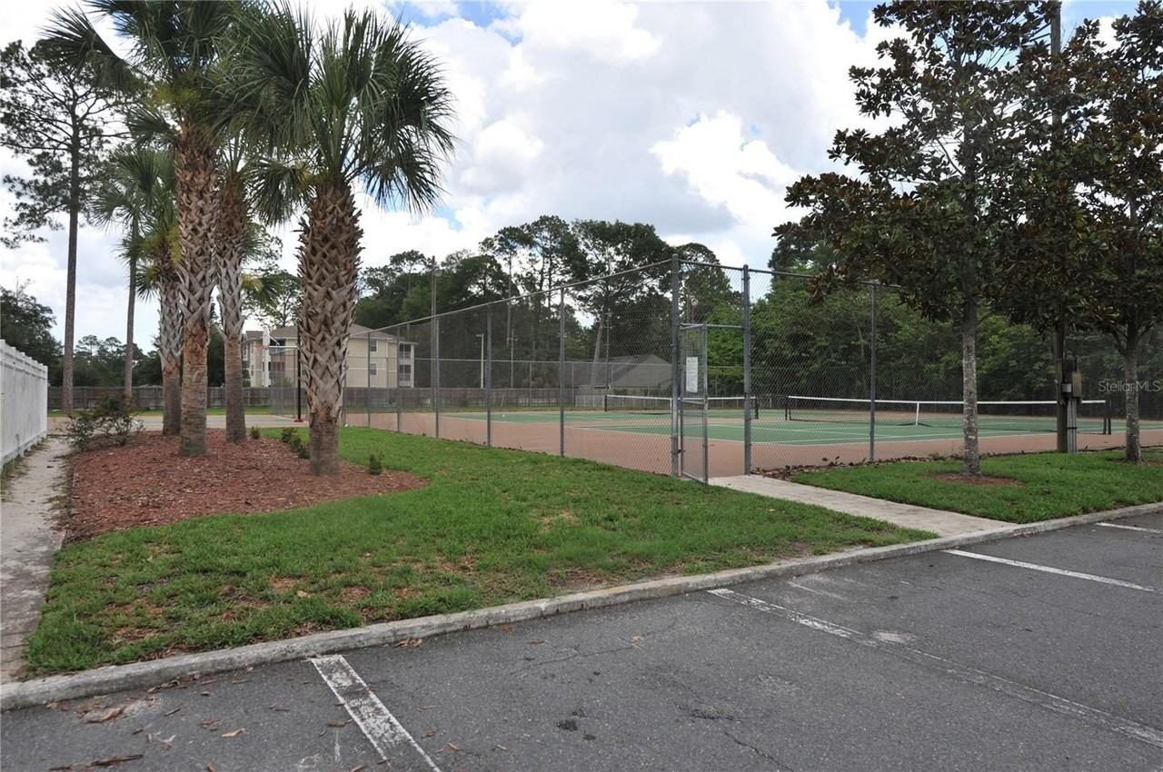 501 Sw 75th St #A14 - Photo 5 of 36