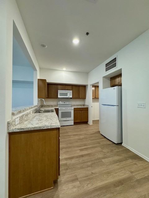 2800 W Mockingbird Ln #1 - Photo 7 of 23