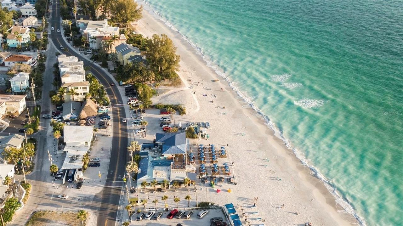 135 93rd Ave - Photo 3 of 50