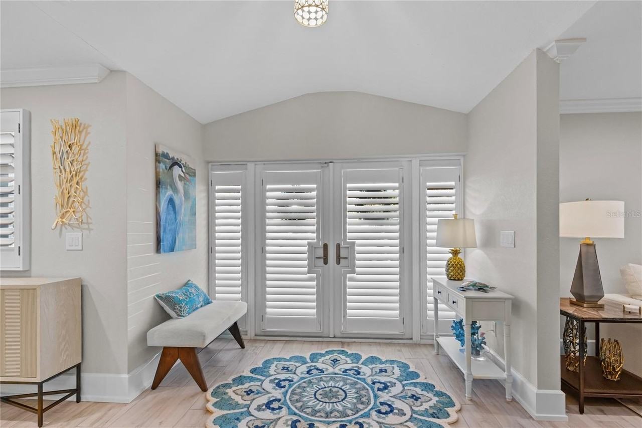 135 93rd Ave - Photo 7 of 50