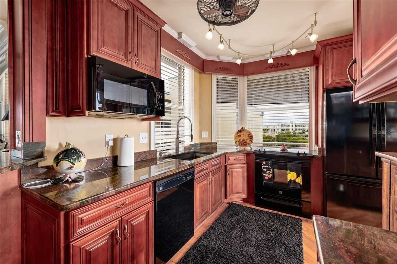 7862 Sailboat Key Blvd S #506 - Photo 7 of 50