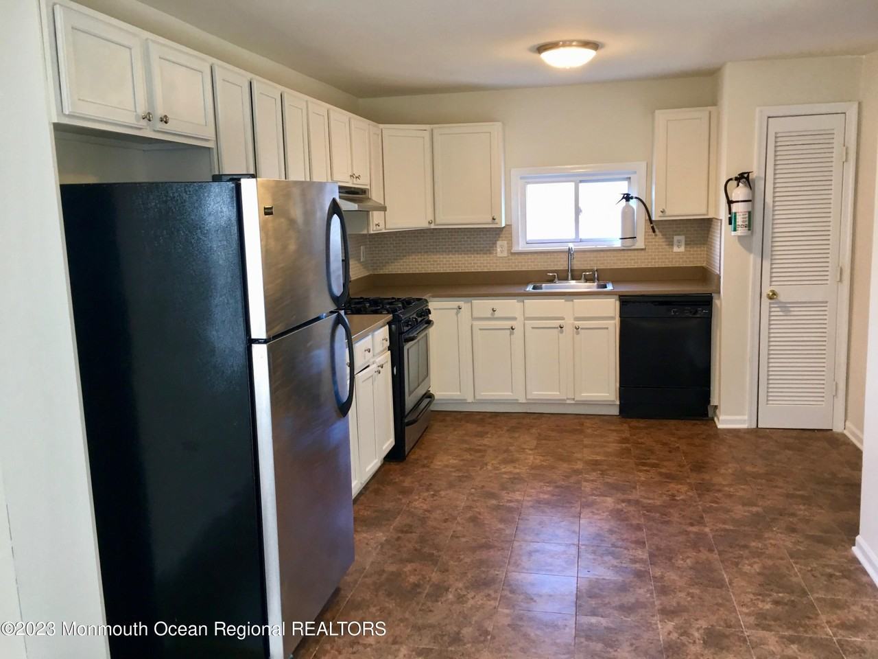 200 7th Avenue unit: 2 - Photo 4 of 7