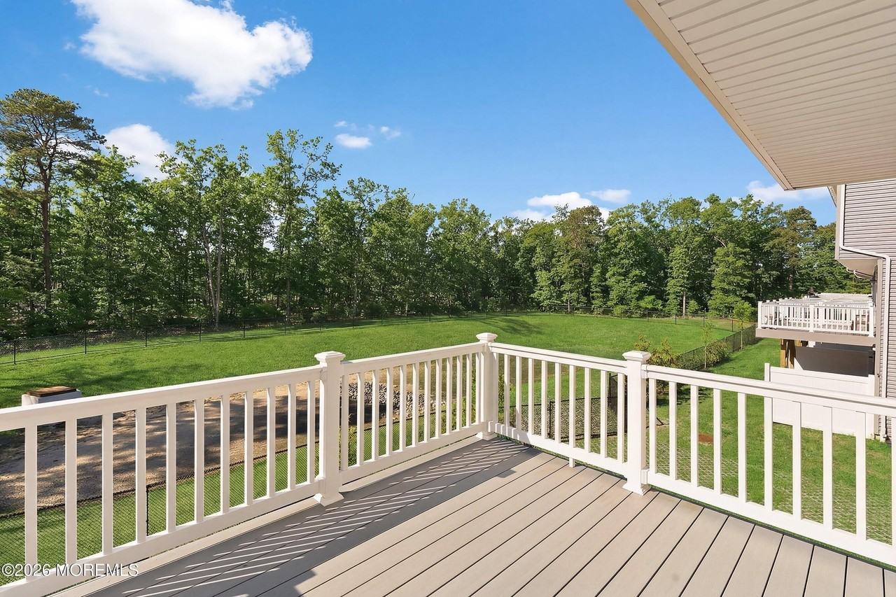 604 Cyprus Ct - Photo 7 of 20