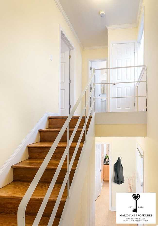 204 Independence Dr #204 - Photo 5 of 14