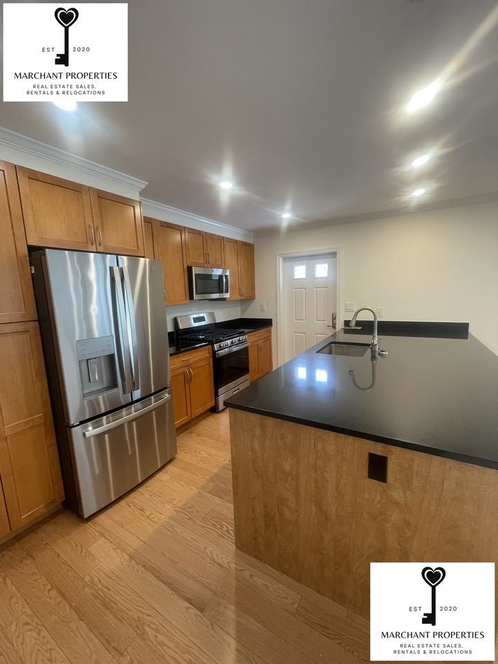 309 Ellery Ct #311 - Photo 4 of 15