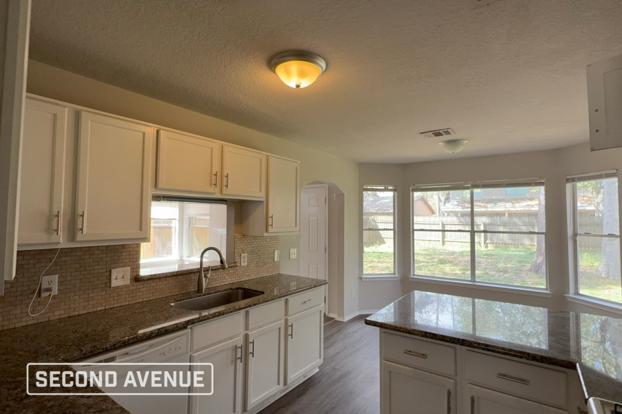 2711 Shawna Lyn Dr - Photo 4 of 18