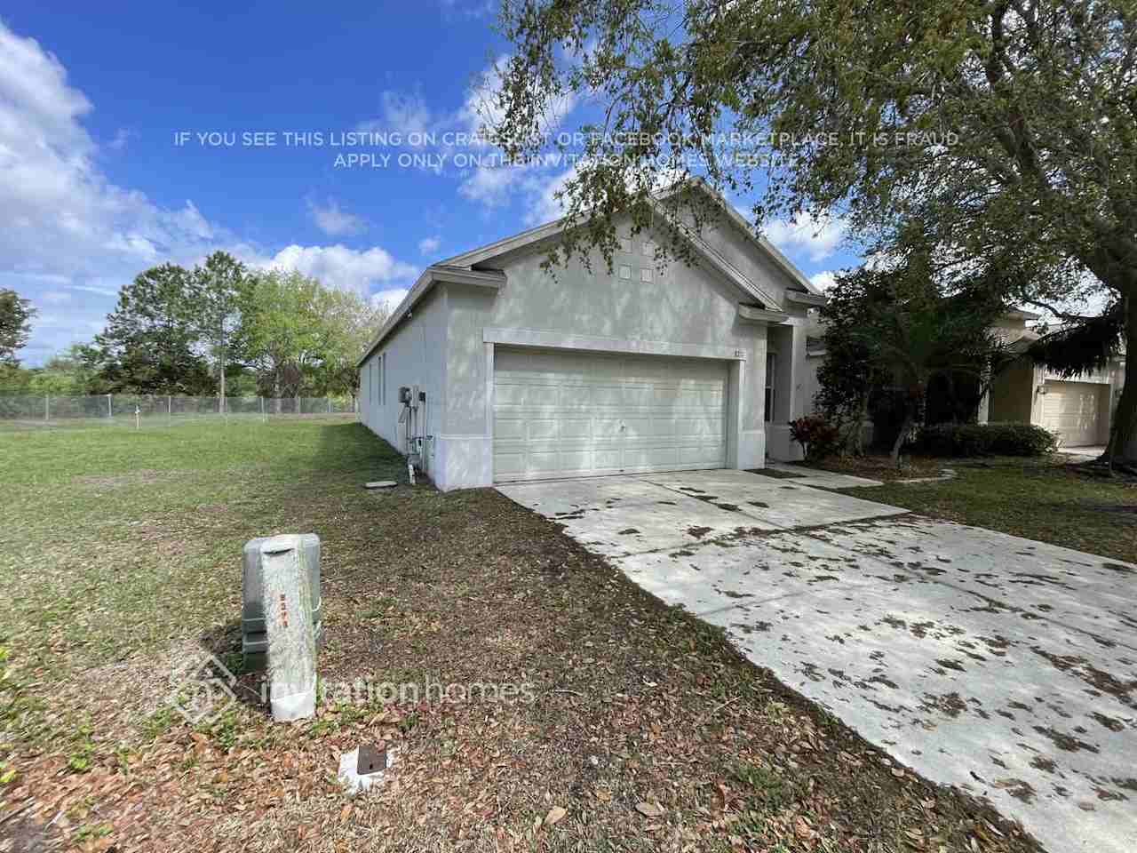 8211 Crescent Moon Dr - Photo 2 of 26