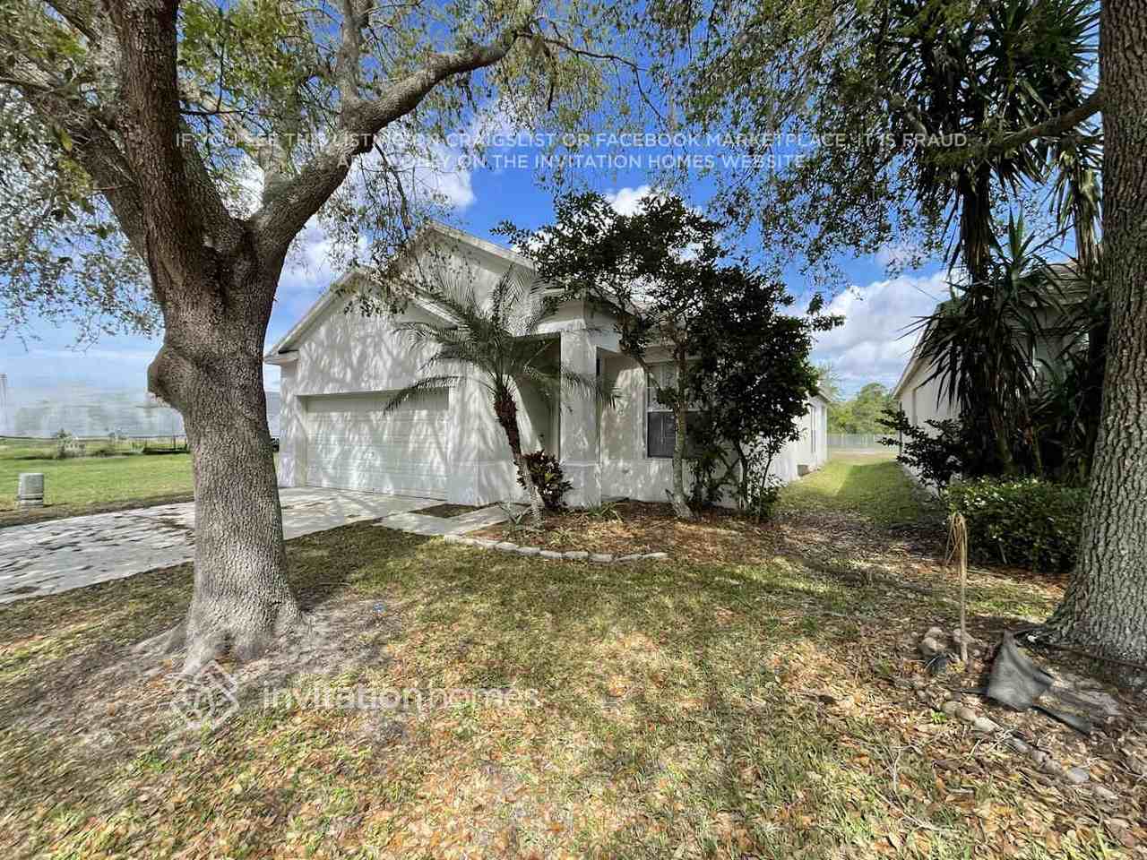 8211 Crescent Moon Dr - Photo 3 of 26