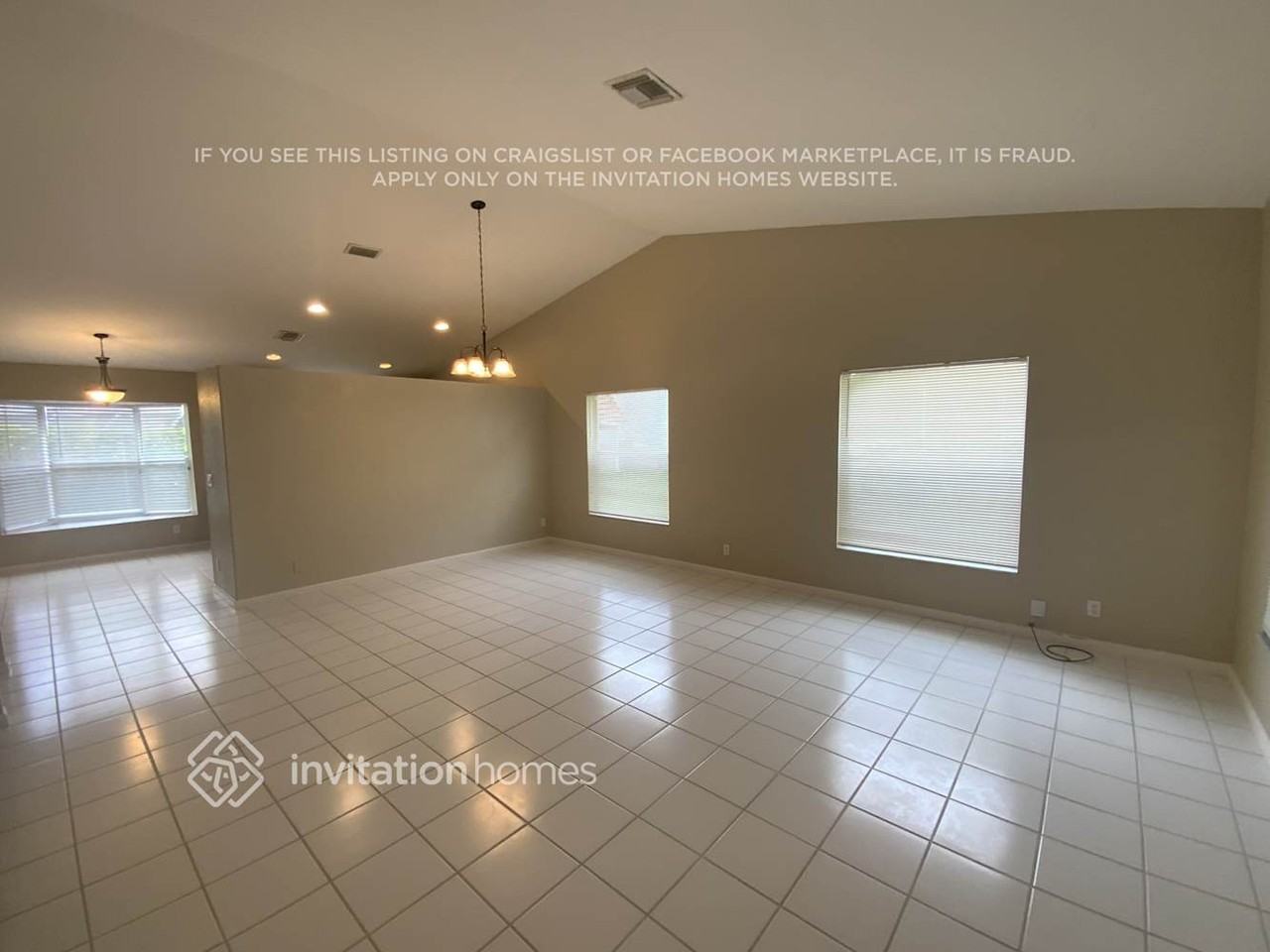 18152 Blue Lake Way - Photo 3 of 21