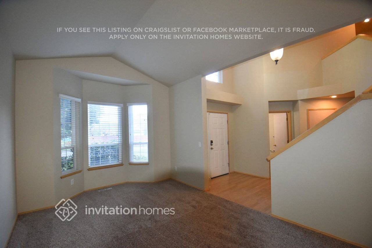 12910 109th Street Ct E - Photo 2 of 16