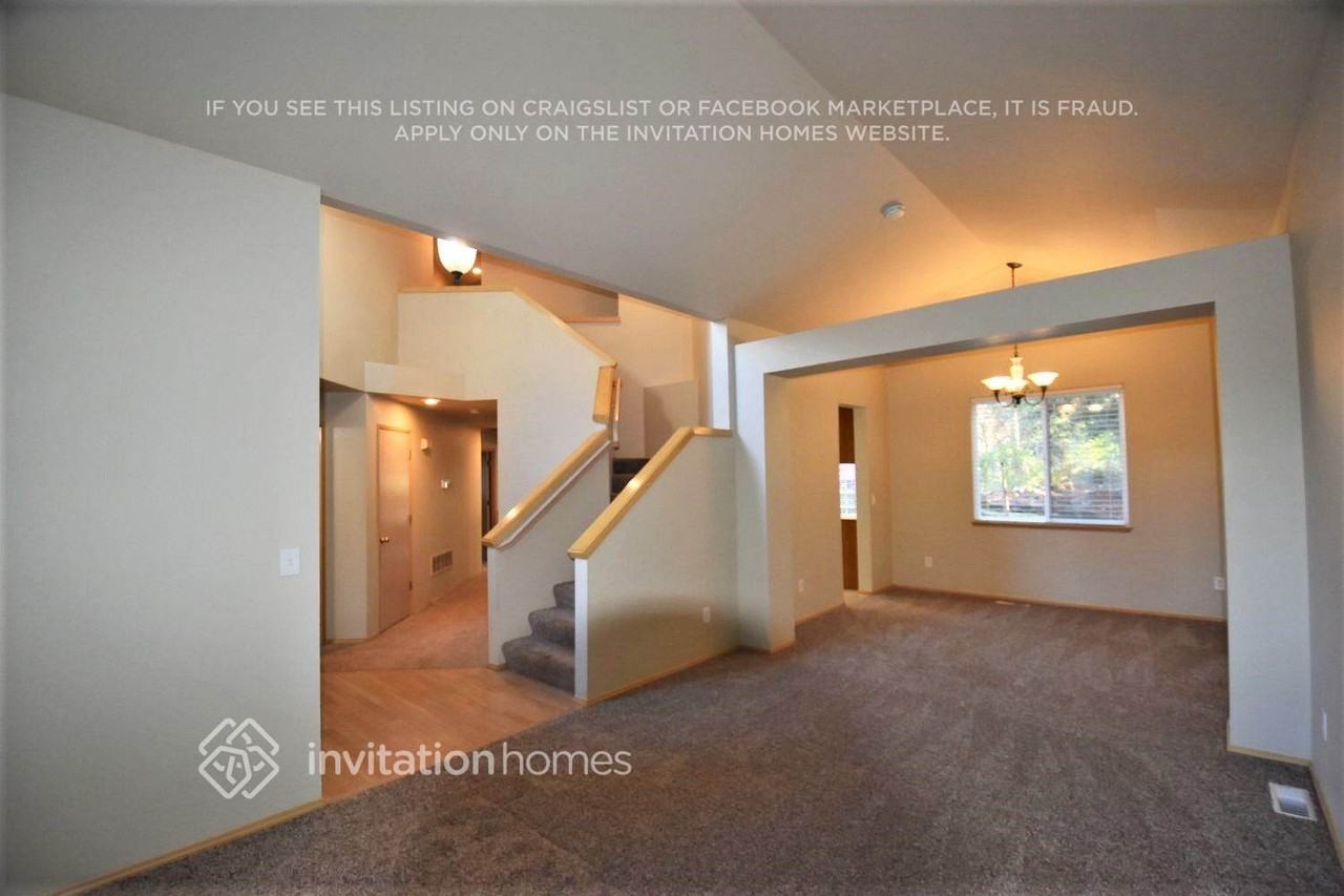 12910 109th Street Ct E - Photo 3 of 16