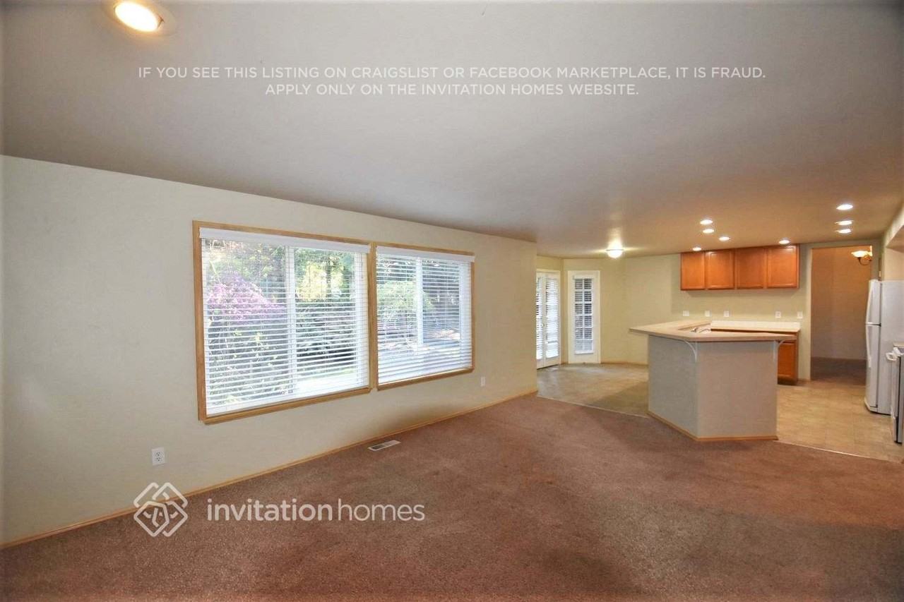 12910 109th Street Ct E - Photo 4 of 16