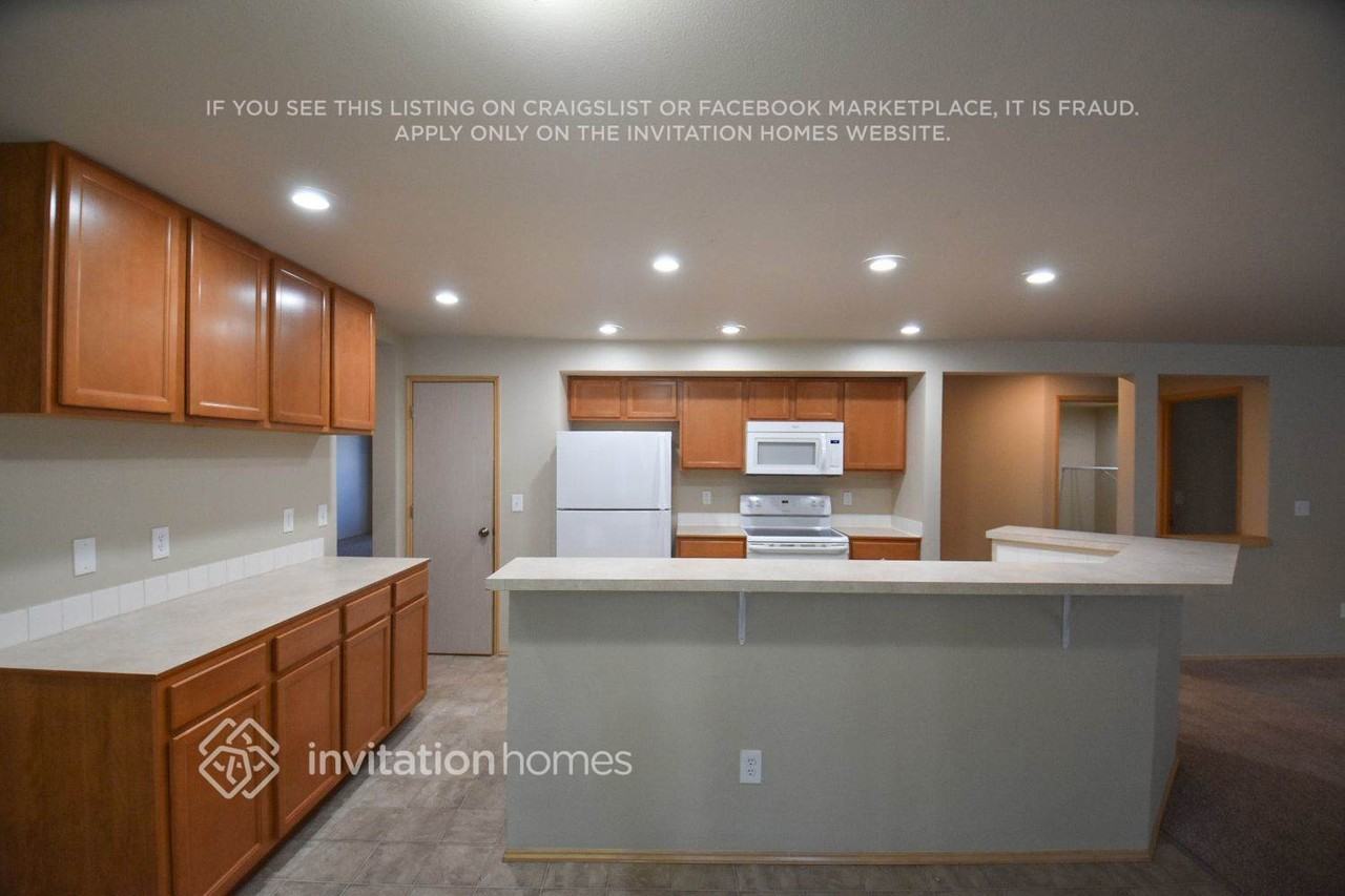 12910 109th Street Ct E - Photo 5 of 16