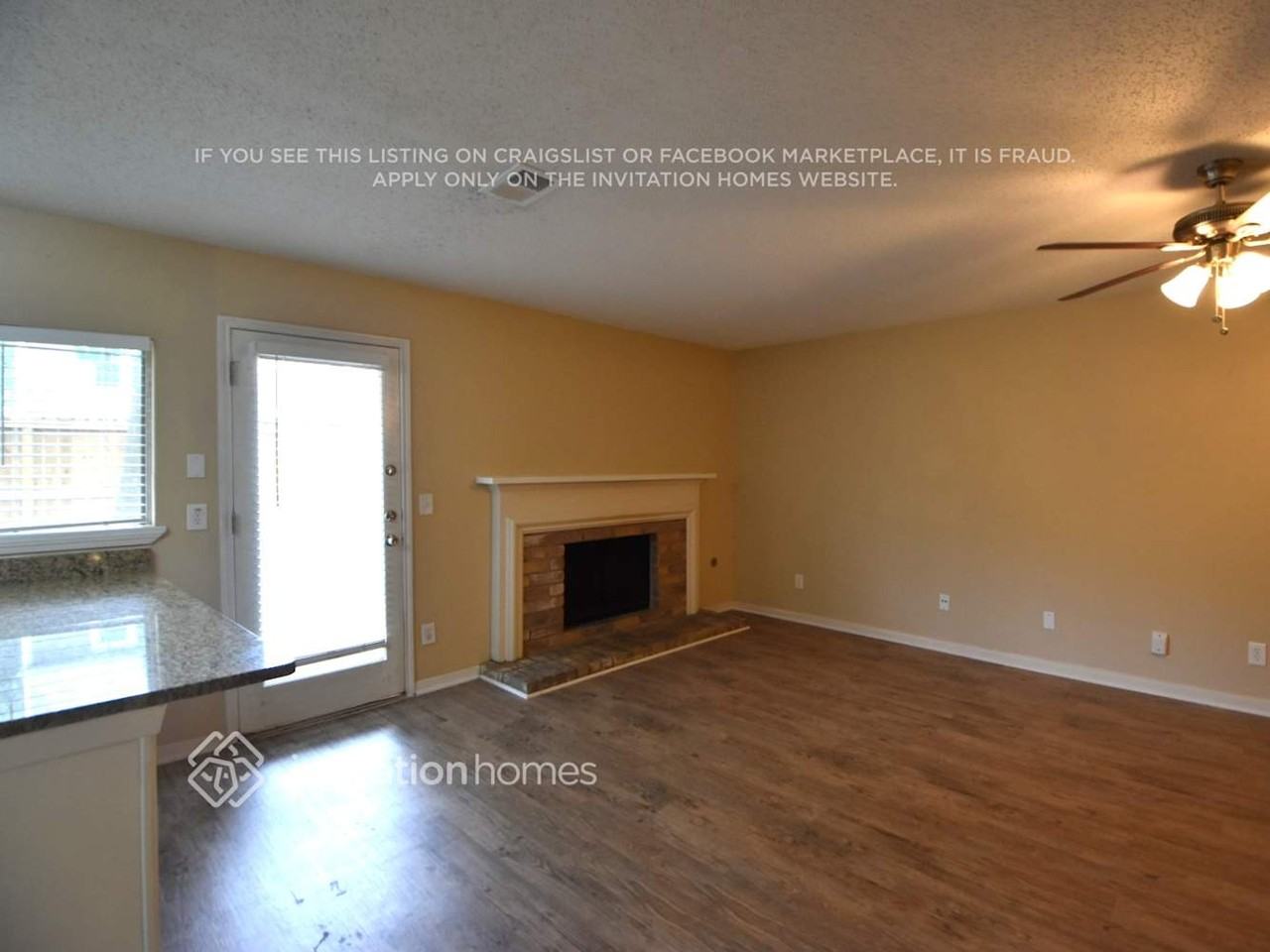 18083 Glenledi Dr - Photo 3 of 15