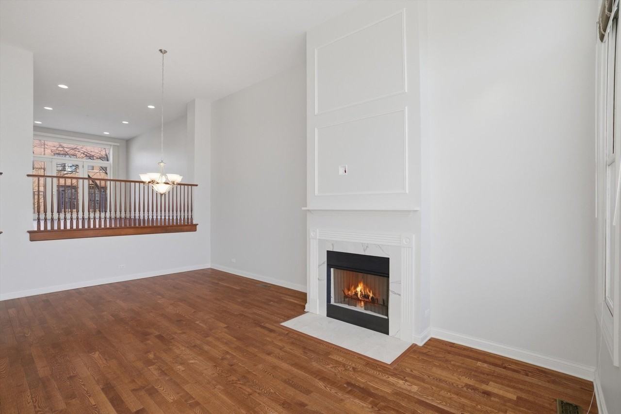 1891 Admiral Ct Unit 79 - Photo 4 of 34