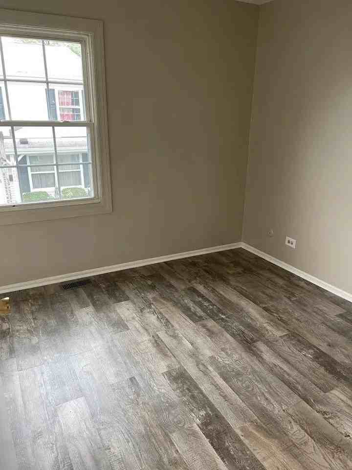 7609 Bristol Ln Unit E - Photo 5 of 9