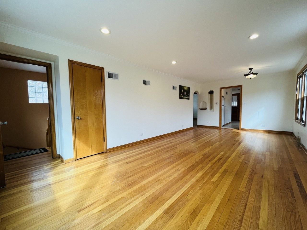 5504 W Sunnyside Ave Unit 2 - Photo 3 of 18