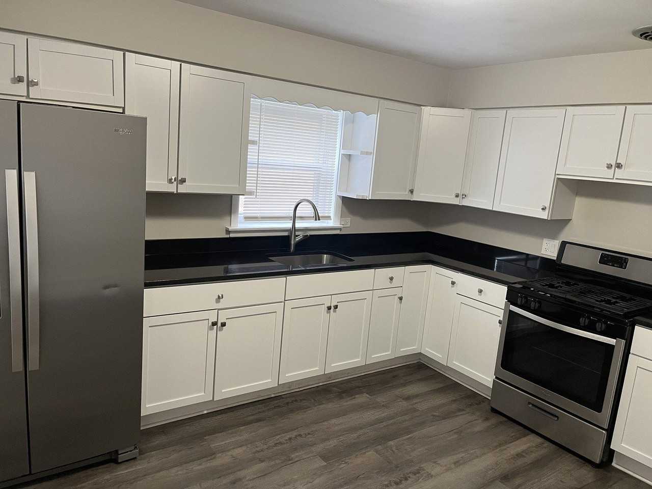 2239 S 17th Ave Unit 2 - Photo 2 of 13